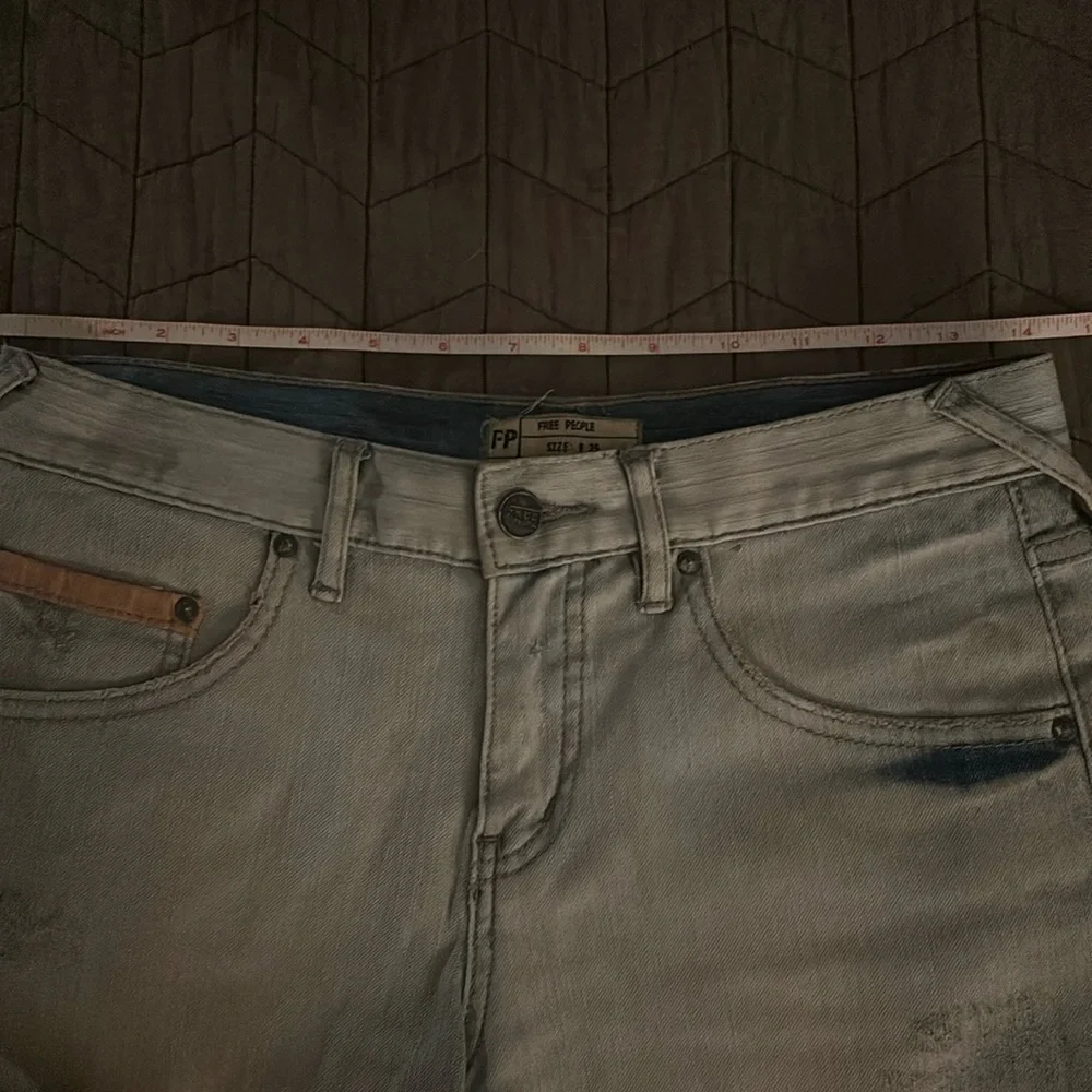 EUC Free People blue denim distressed jean shorts with interior stripe detail - Picture 4 of 12